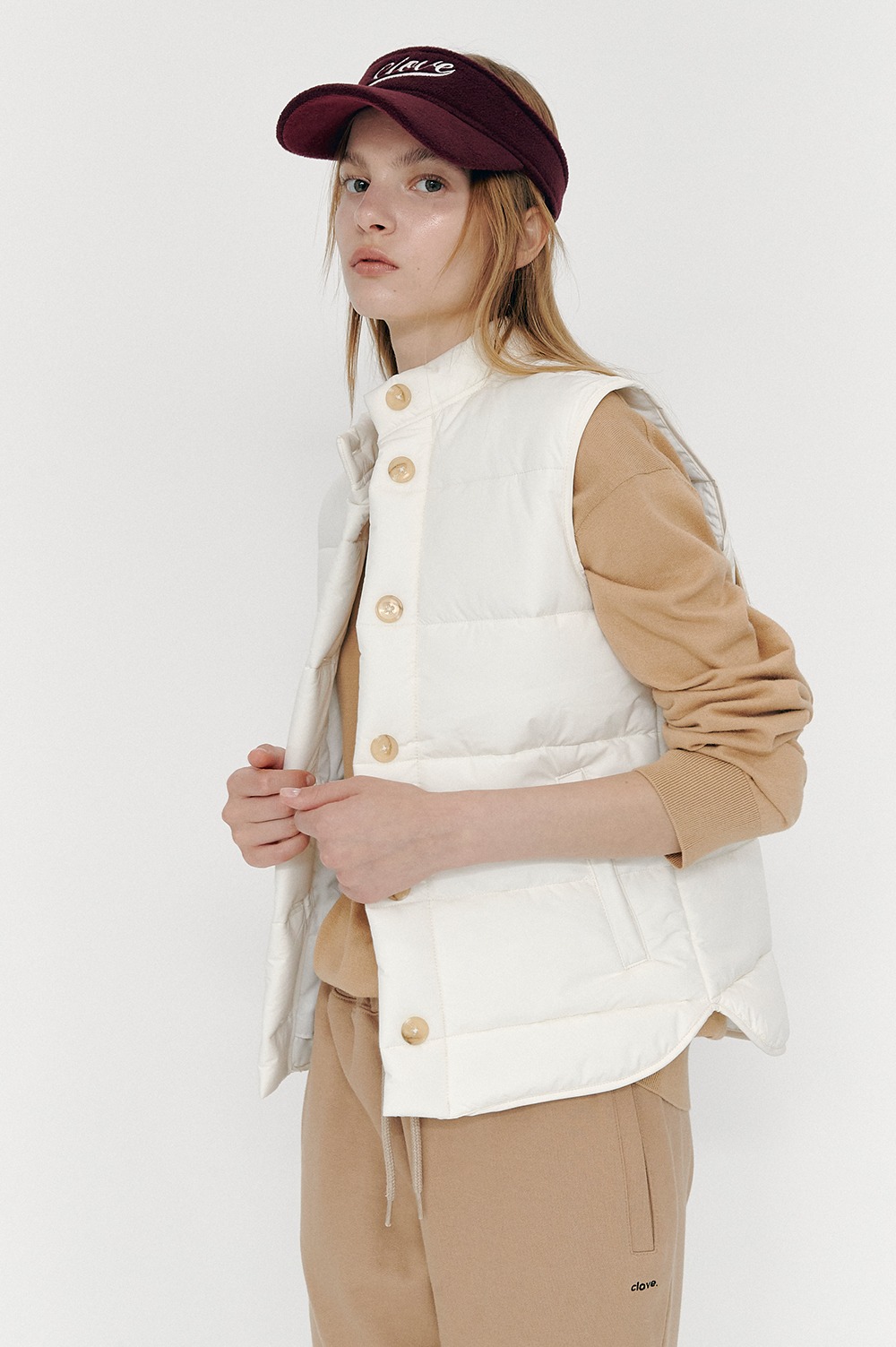 clove - [FW20 clove] Thintulate Padding Vest (Ivory)