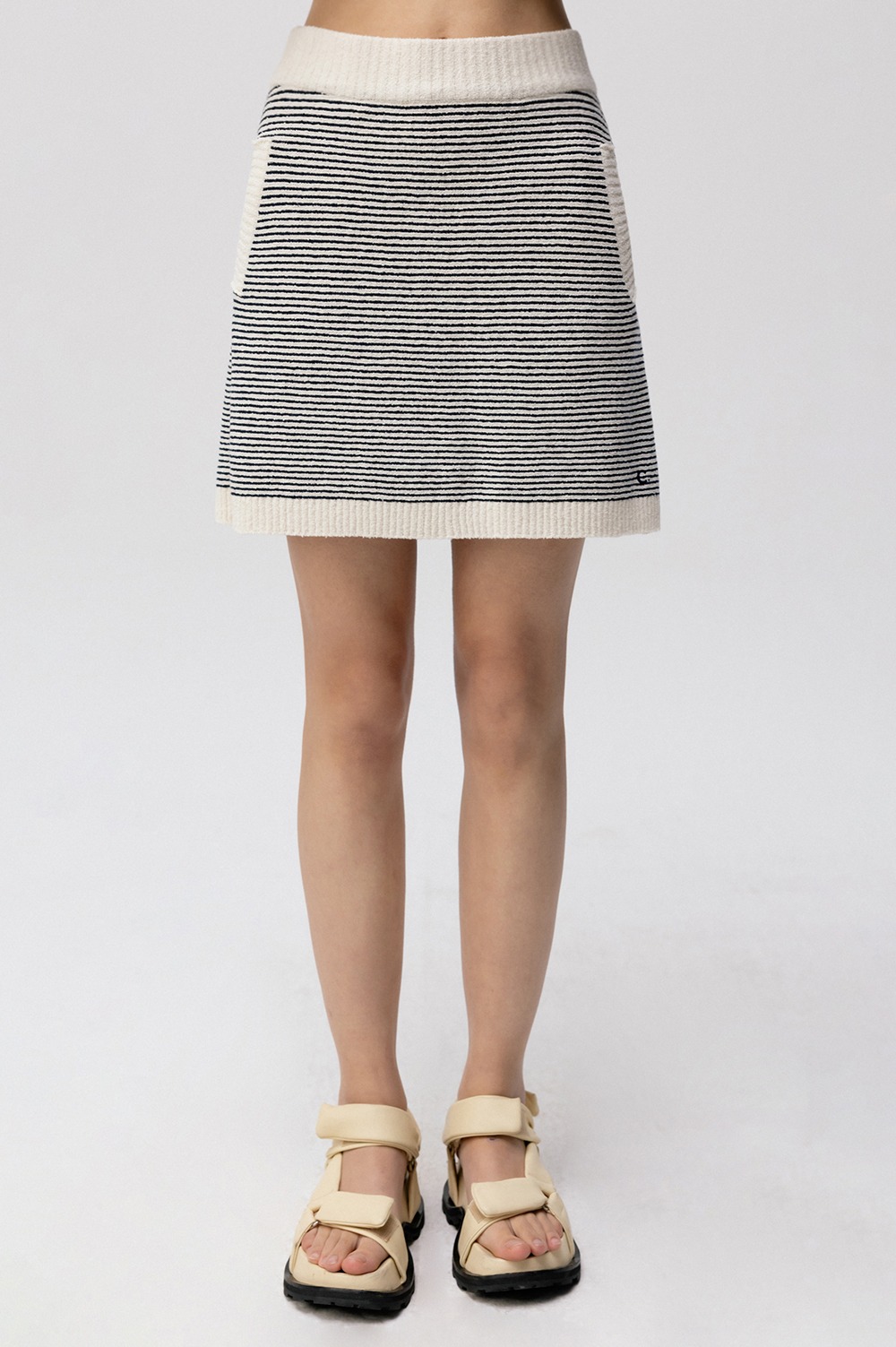 clove - [24SS clove] Fluffy Boucle Stripe Skirt (Ivory)